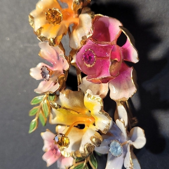 Vintage Signed Austria Made Brooch - Picture 12 of 12